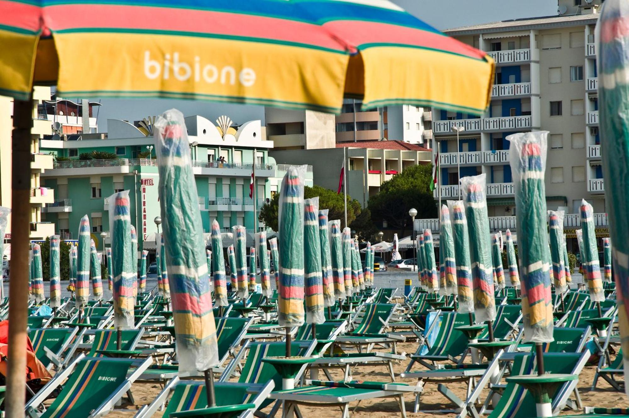 Hotel Miramare Bibione Bagian luar foto